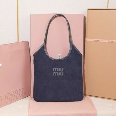 미우미우 스티치 로고 탑핸들 토트백 5BG231-2985